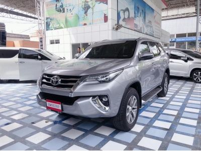 TOYOTA FORTUNER 2.4V 2WD เกียร์AT ปี19